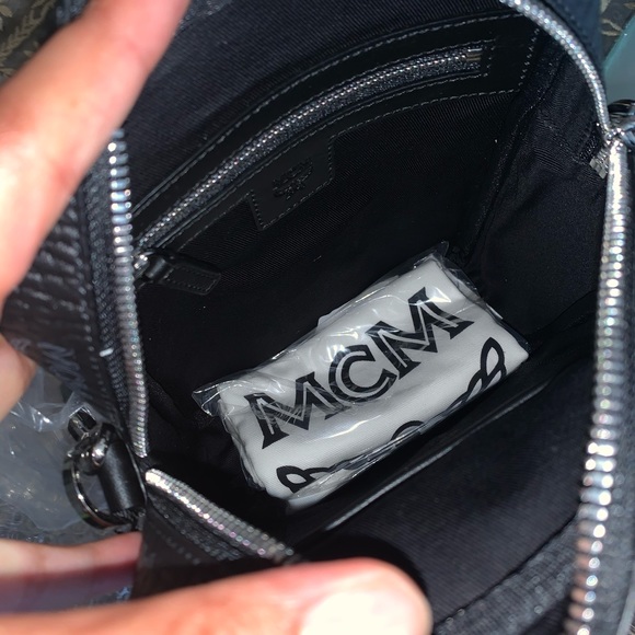 Spot Viseto Crossbody Bag 🖤 black - Picture 7 of 8